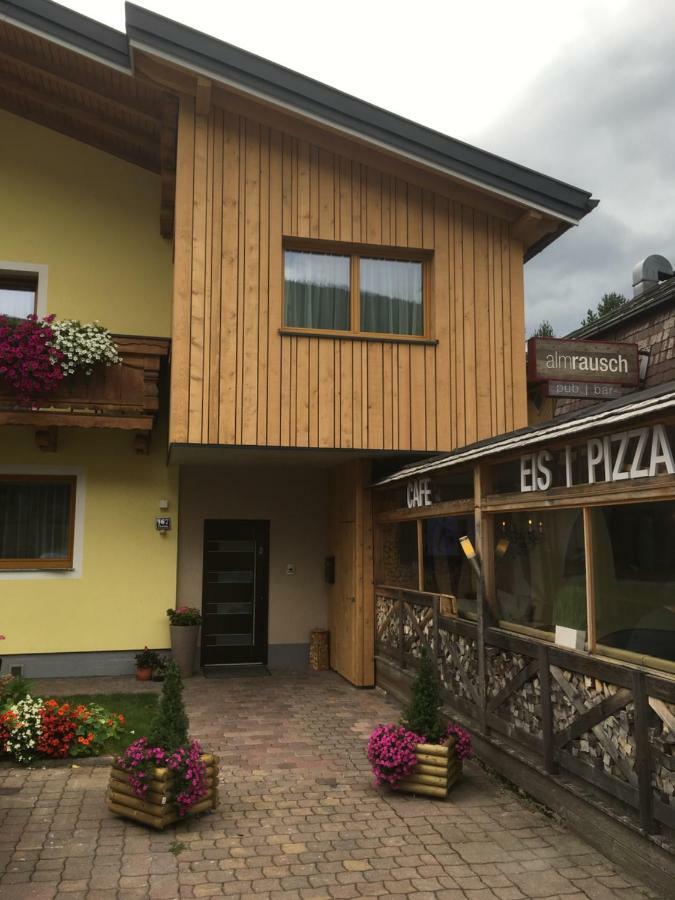 Appartement - Vollholz Studio Im Zentrum Von Flachau Esterno foto